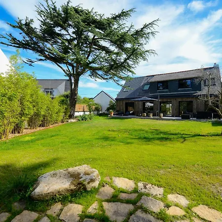 Domaine De La Pointe De Kerhostin Escale *